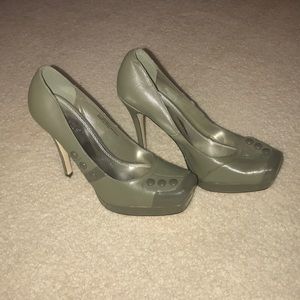 High heel olive green shoes